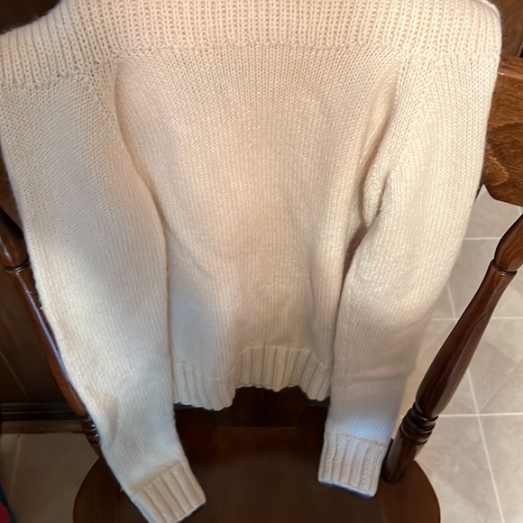 Ralph Lauren Off-the-Shoulder Cream Sweater| Medium - Picture 4 of 5